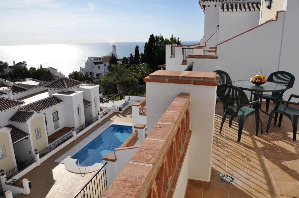 Nerja Paradise Rentals - Chimenea Apts Ngoại thất bức ảnh